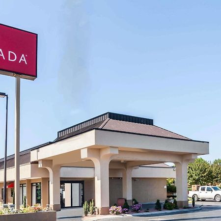 Ramada By Wyndham Lebanon Hotel Exterior foto